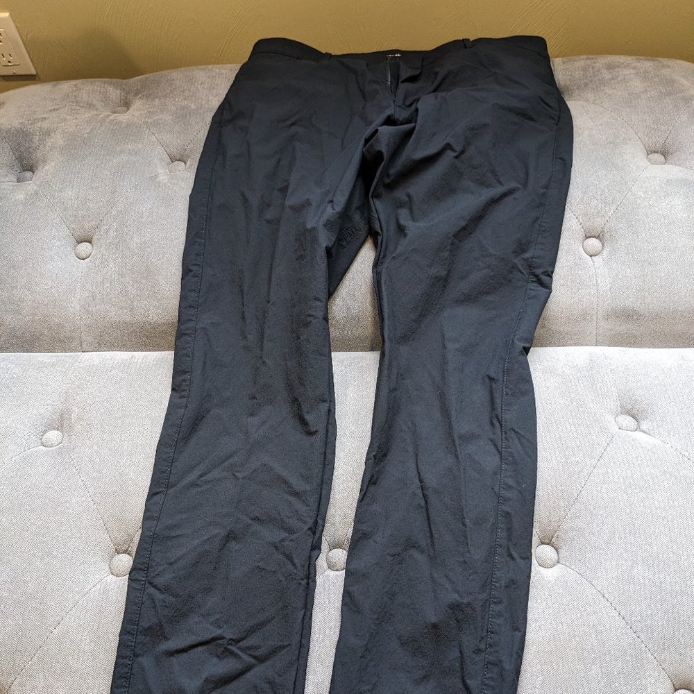 Western Rise Evolution Chino. Size: 33 waist. Color: Black